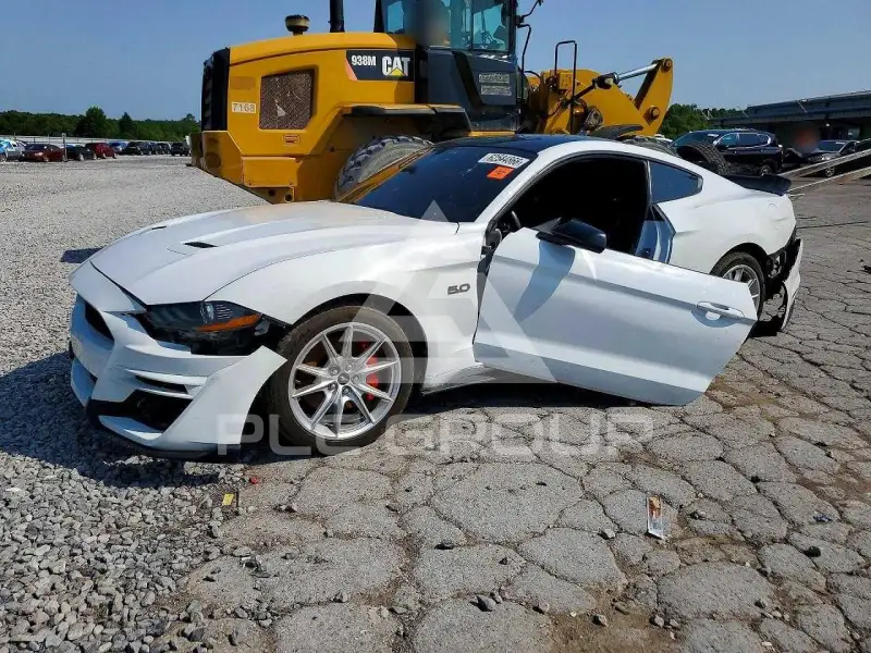 2021 Ford MUSTANG фото