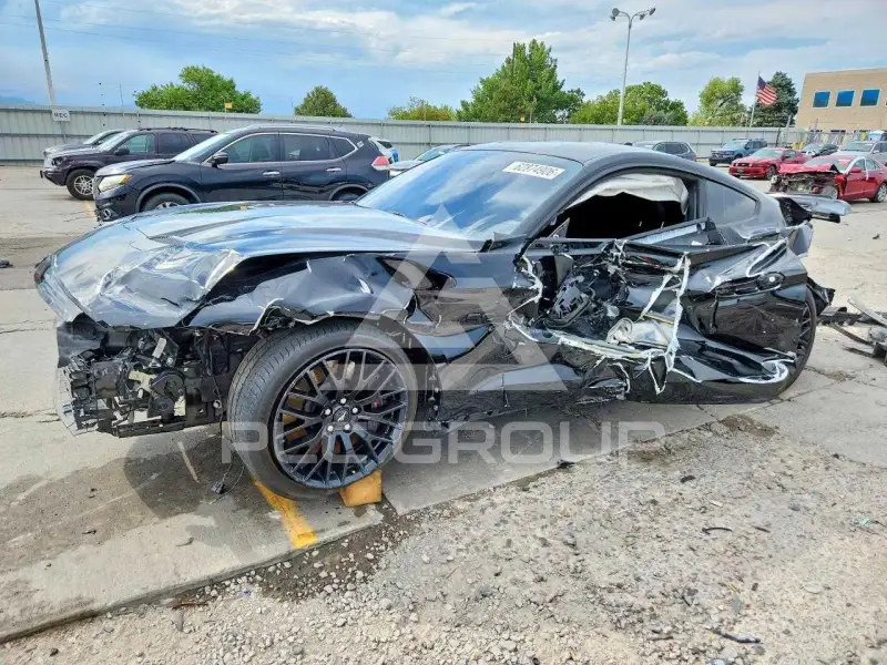 2021 Ford MUSTANG фото