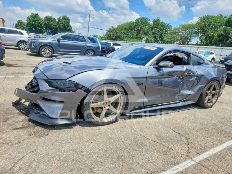 2021 Ford MUSTANG photo