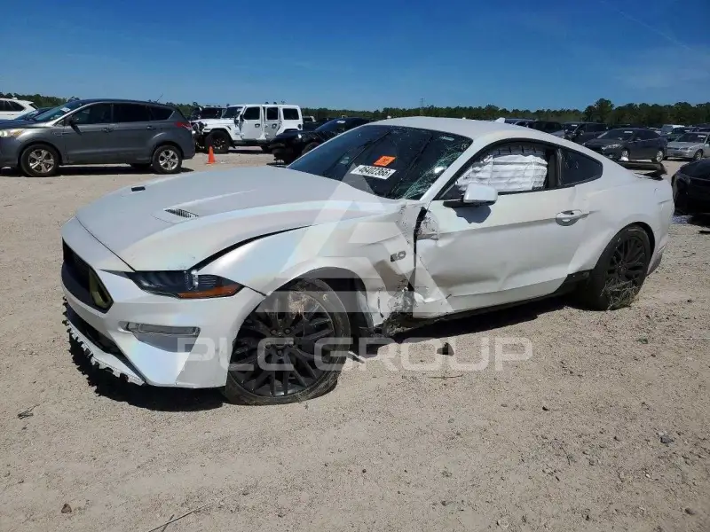 2021 Ford MUSTANG photo