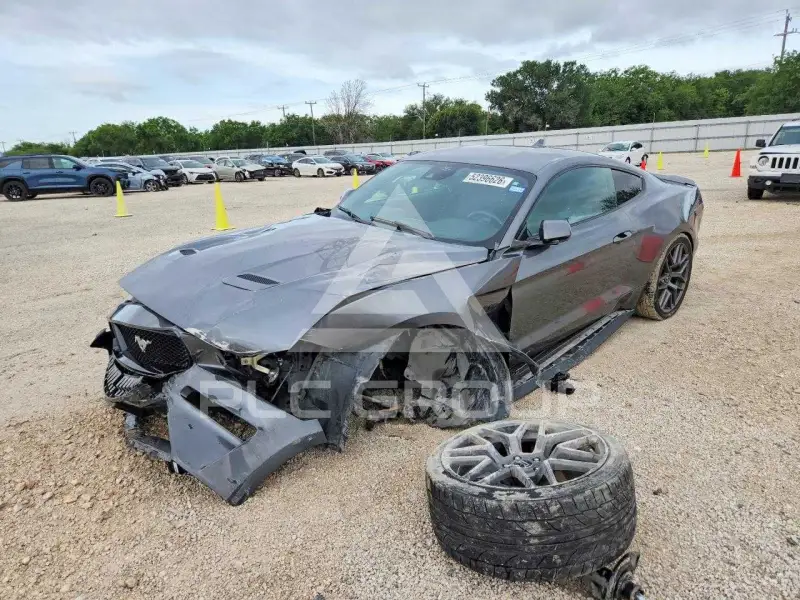 2021 Ford MUSTANG photo