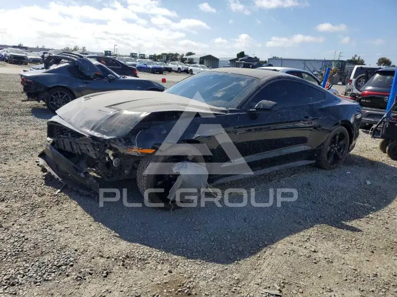 2021 Ford MUSTANG photo