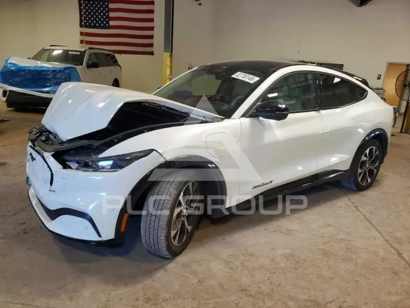 2021 Ford MUSTANG photo