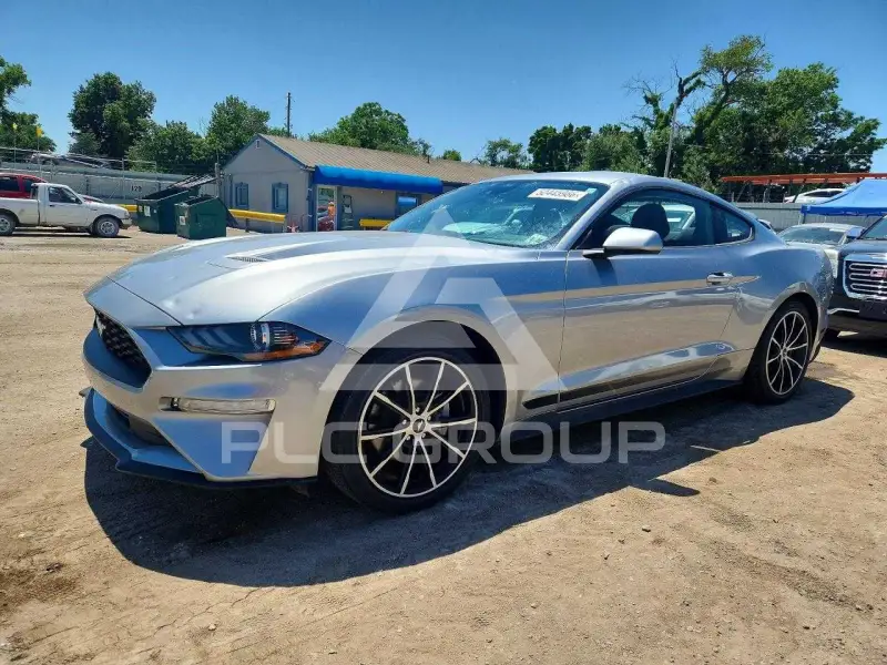 2021 Ford MUSTANG photo