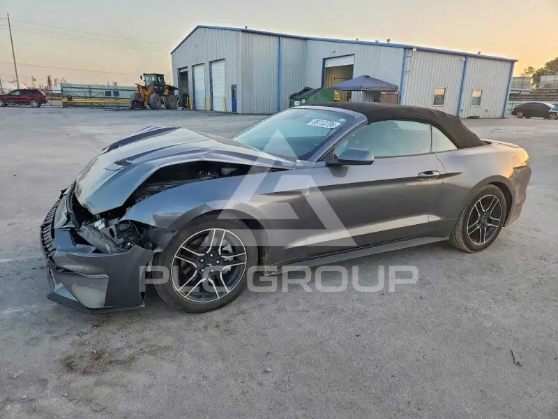 2021 Ford MUSTANG фото