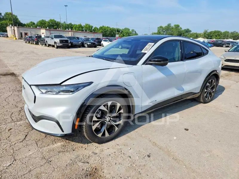 2021 Ford MUSTANG photo