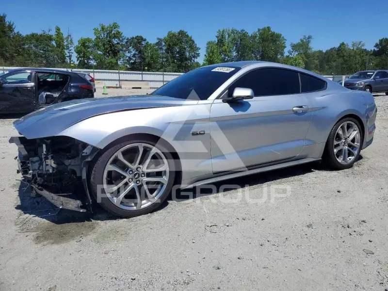 2021 Ford MUSTANG фото