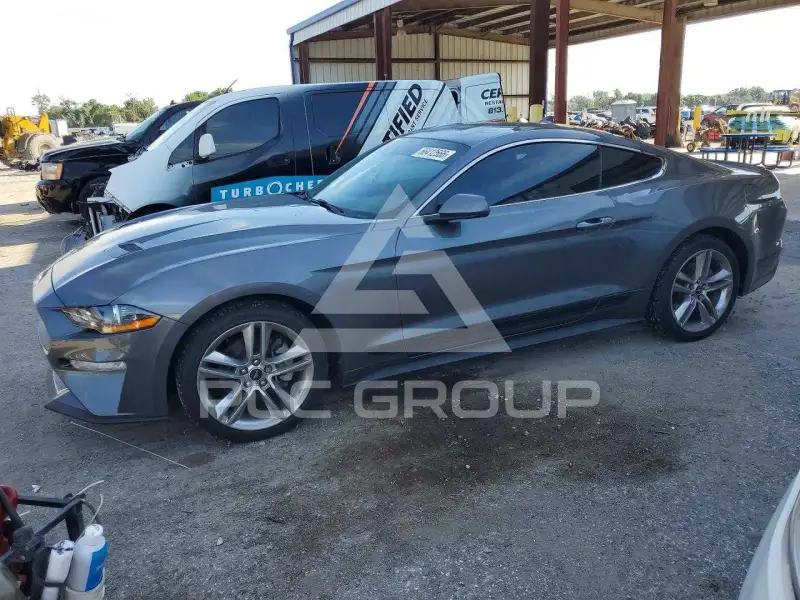 2021 Ford MUSTANG фото