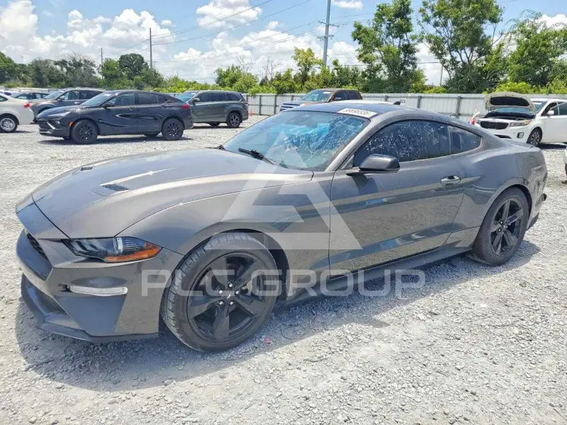 2021 Ford MUSTANG photo