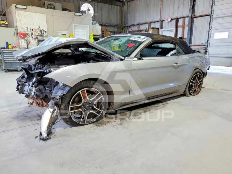 2021 Ford MUSTANG фото