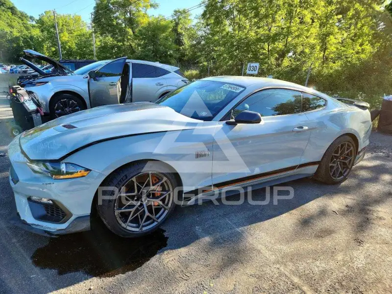 2021 Ford MUSTANG photo