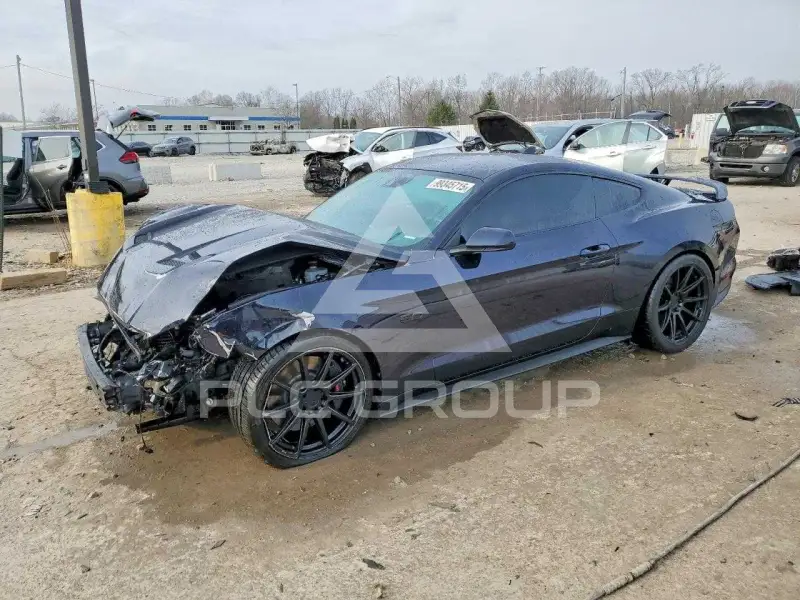 2021 Ford MUSTANG photo