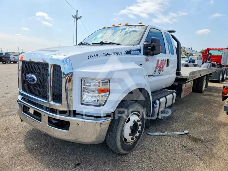2021 Ford F-650 фото