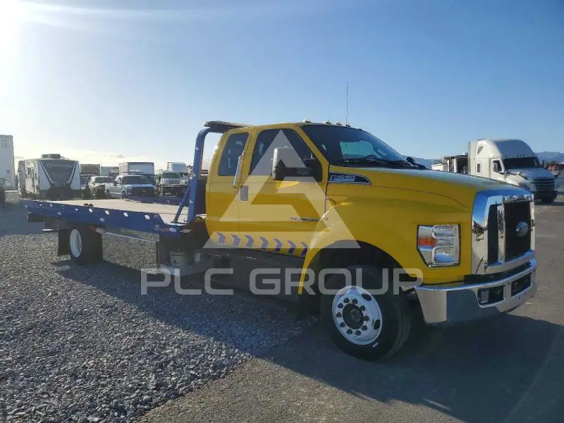 2021 Ford F-650 фото
