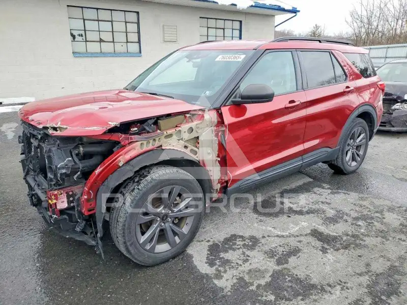 2021 Ford EXPLORER photo