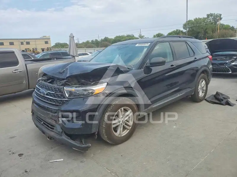 2021 Ford EXPLORER photo
