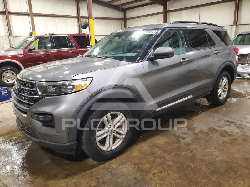 2021 Ford EXPLORER photo