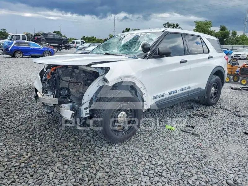2021 Ford EXPLORER photo