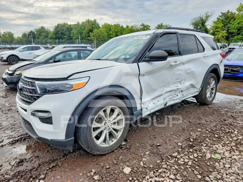 2021 Ford EXPLORER photo