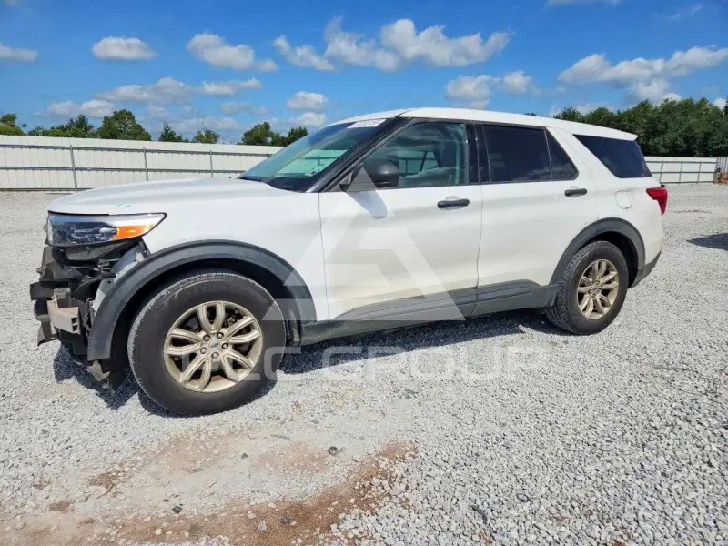 2021 Ford EXPLORER photo