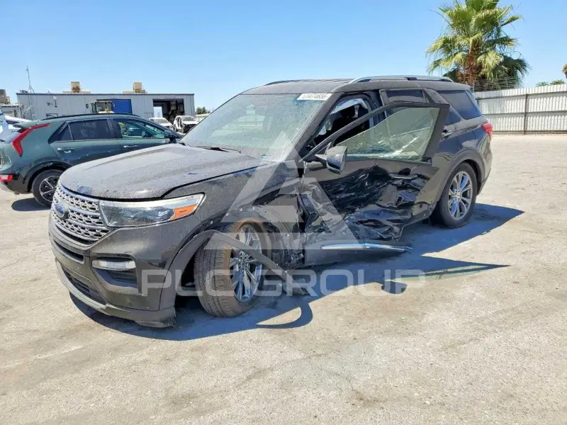 2021 Ford EXPLORER photo