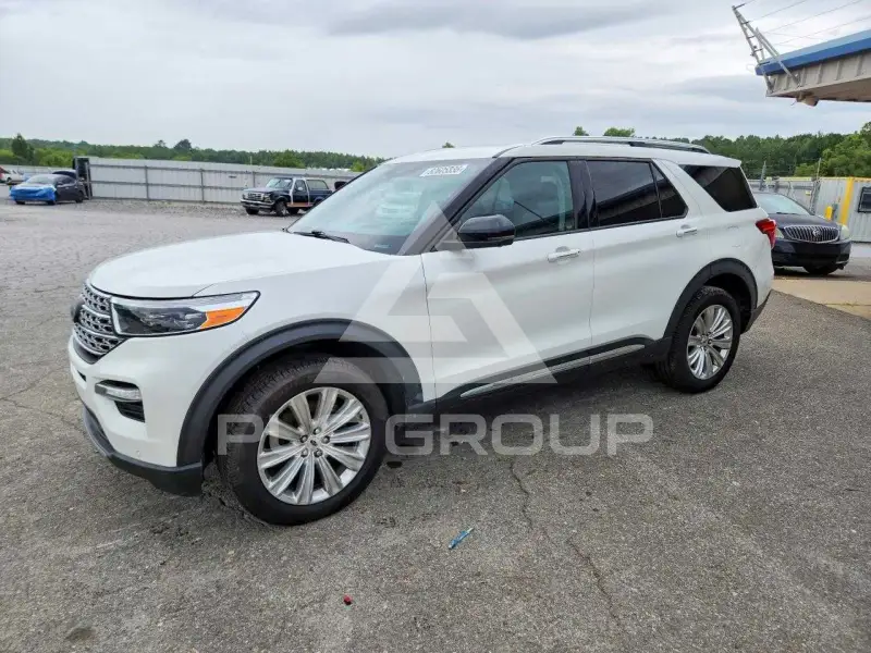 2021 Ford EXPLORER photo