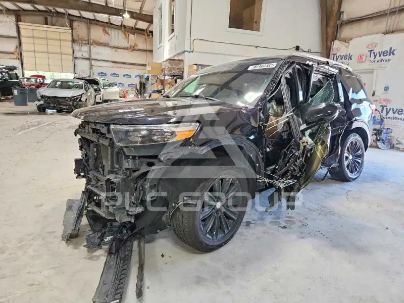 2021 Ford EXPLORER photo