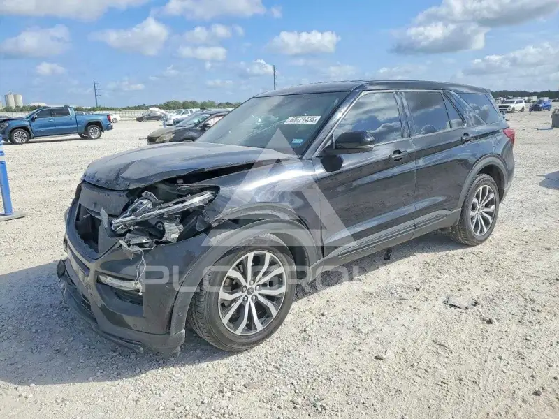 2021 Ford EXPLORER photo