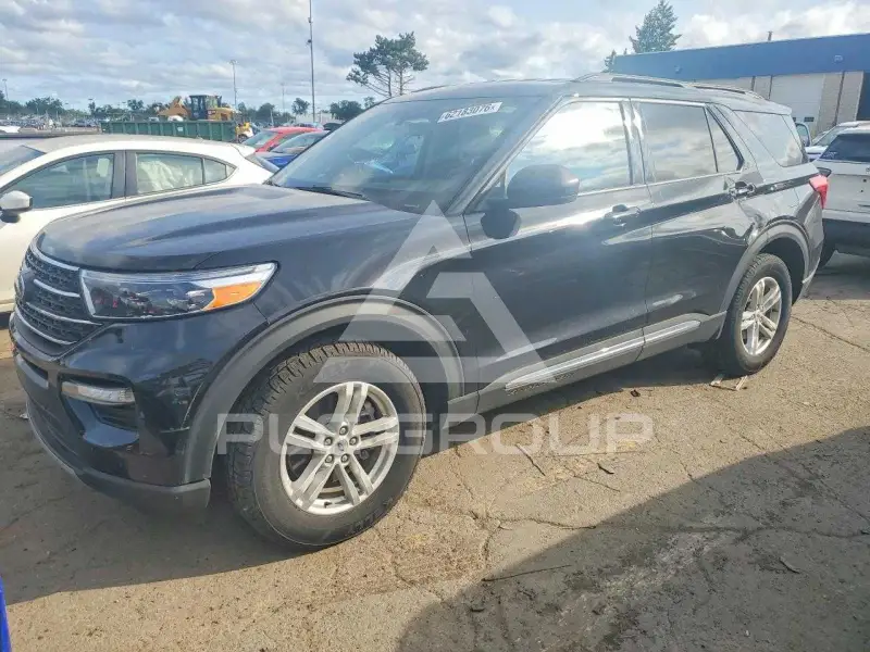 2021 Ford EXPLORER photo