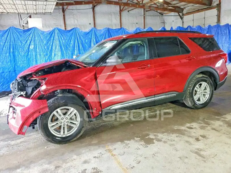 2021 Ford EXPLORER photo