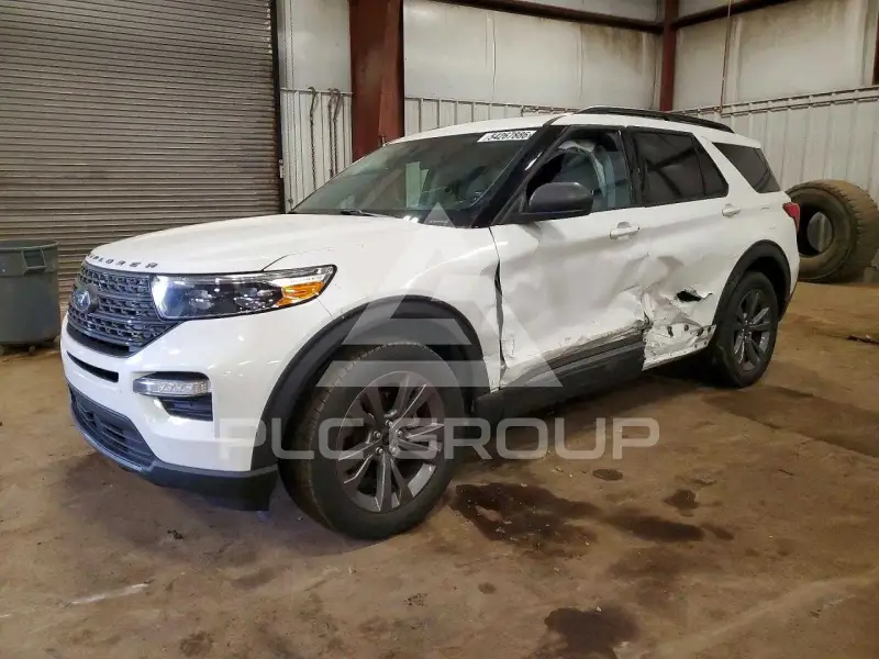 2021 Ford EXPLORER photo