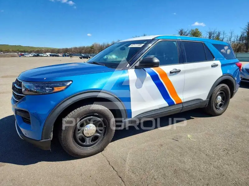 2021 Ford EXPLORER photo
