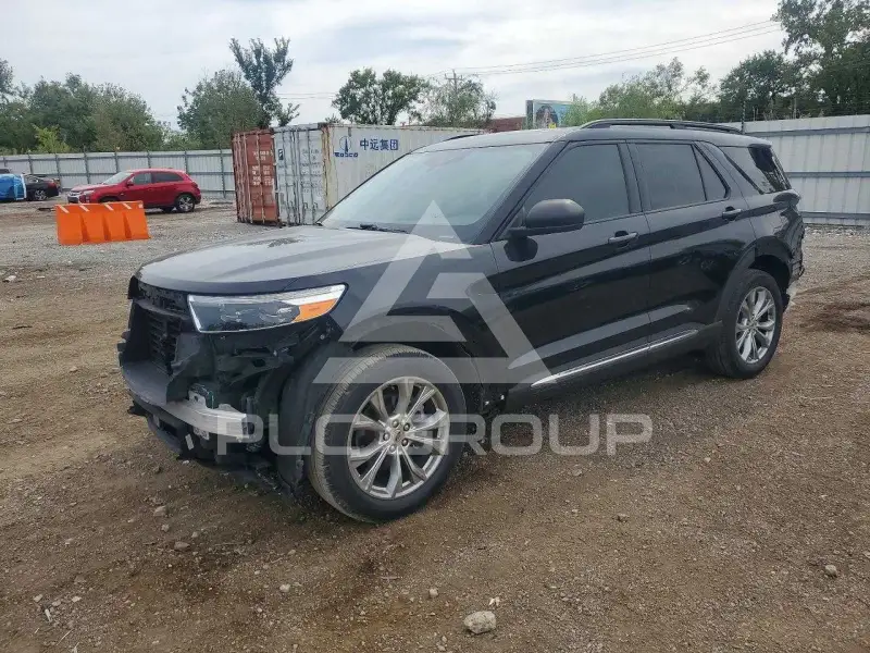 2021 Ford EXPLORER photo
