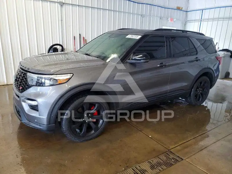 2021 Ford EXPLORER photo