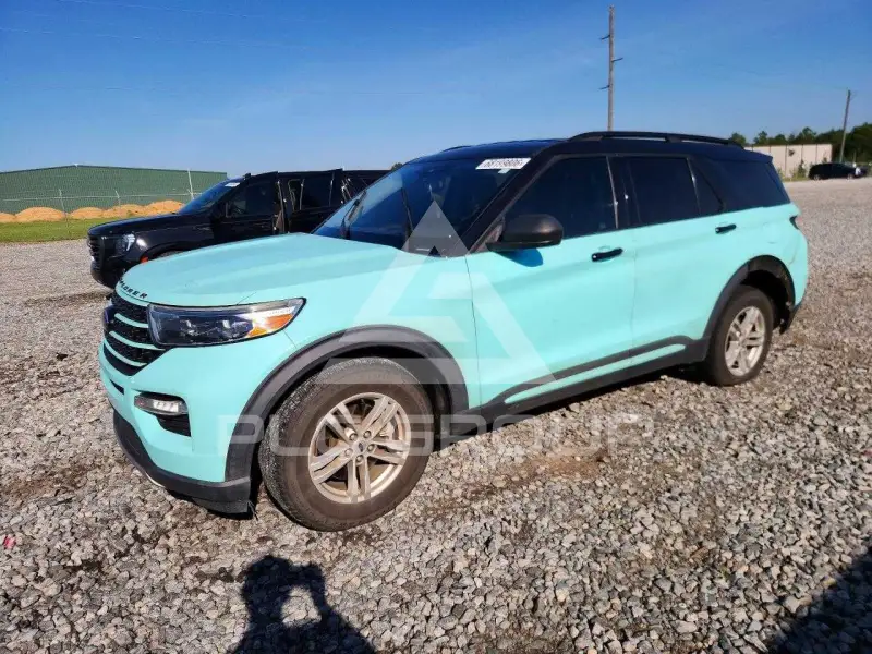 2021 Ford EXPLORER photo