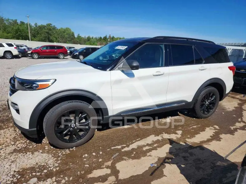 2021 Ford EXPLORER photo