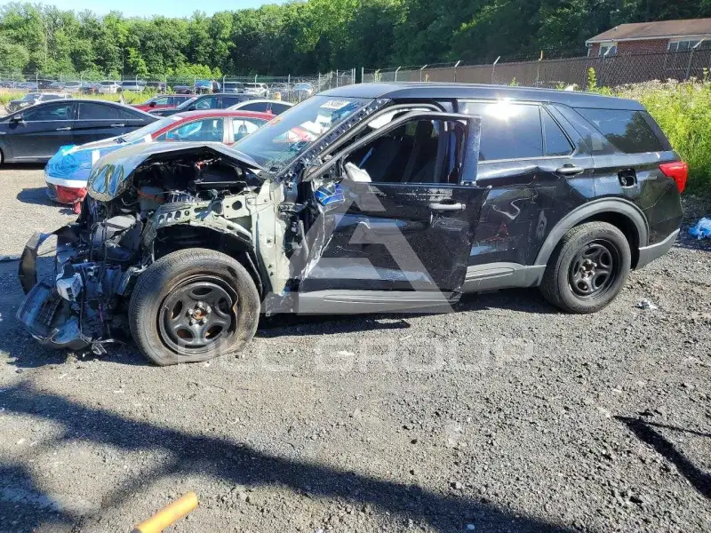 2021 Ford EXPLORER photo