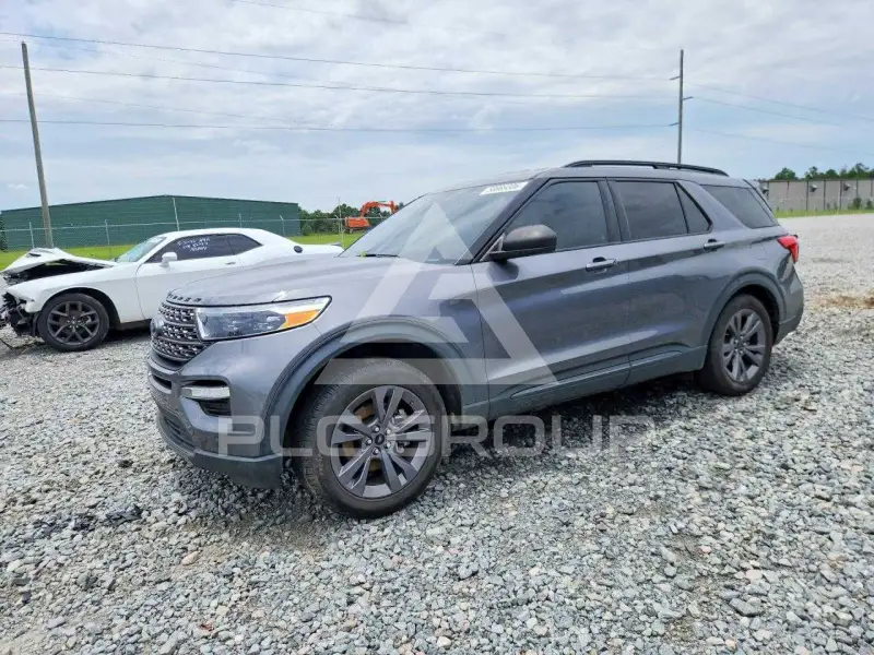 2021 Ford EXPLORER photo