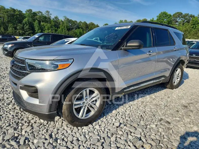 2021 Ford EXPLORER photo