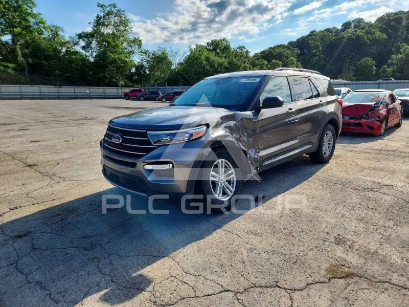 2021 Ford EXPLORER photo