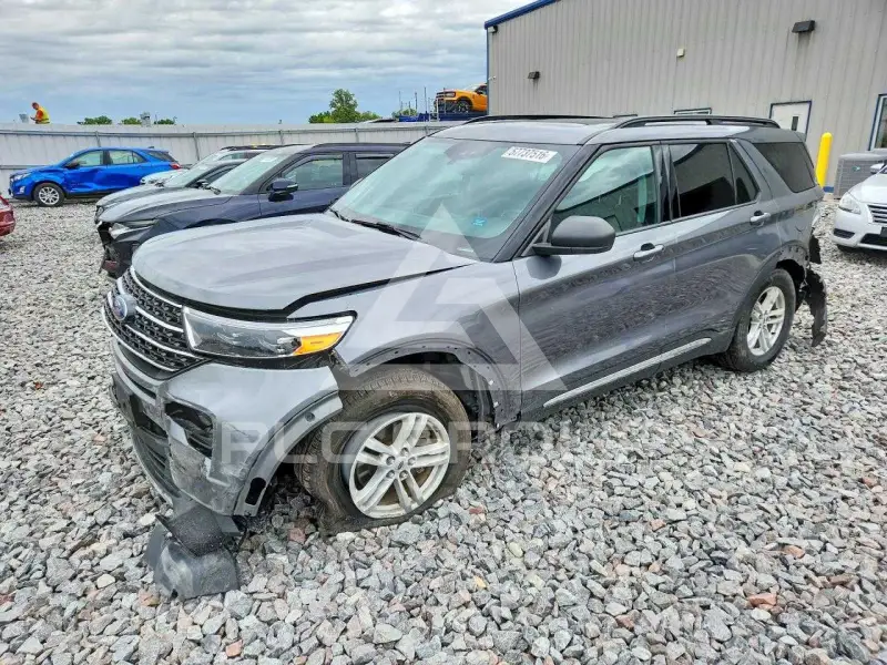 2021 Ford EXPLORER photo
