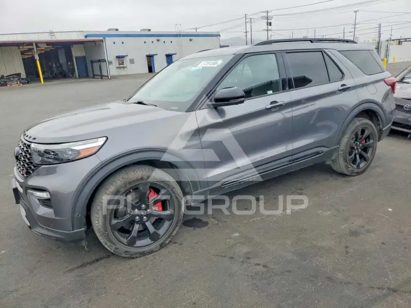 2021 Ford EXPLORER photo