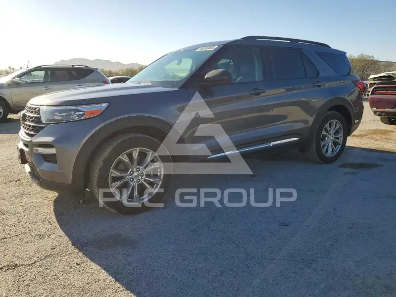 2021 Ford EXPLORER photo