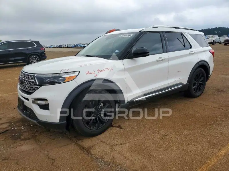 2021 Ford EXPLORER photo