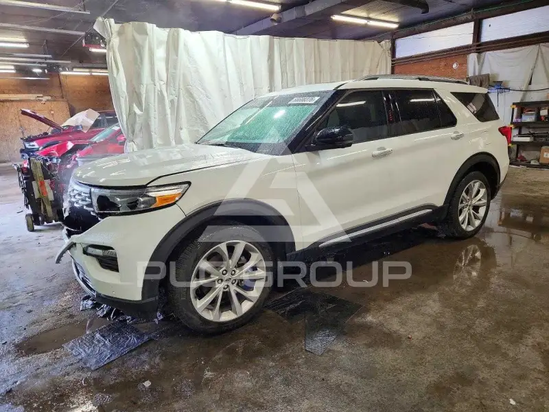2021 Ford EXPLORER photo