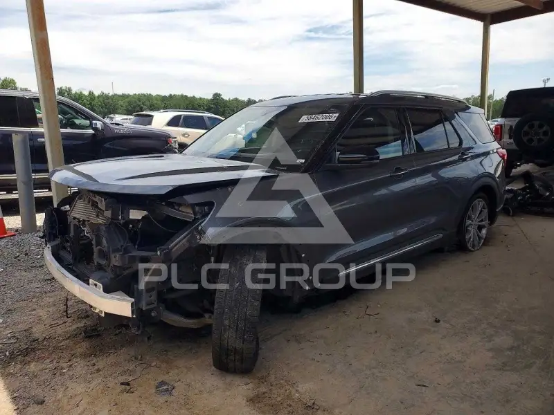 2021 Ford EXPLORER photo