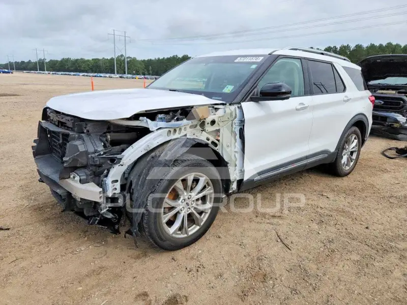 2021 Ford EXPLORER photo