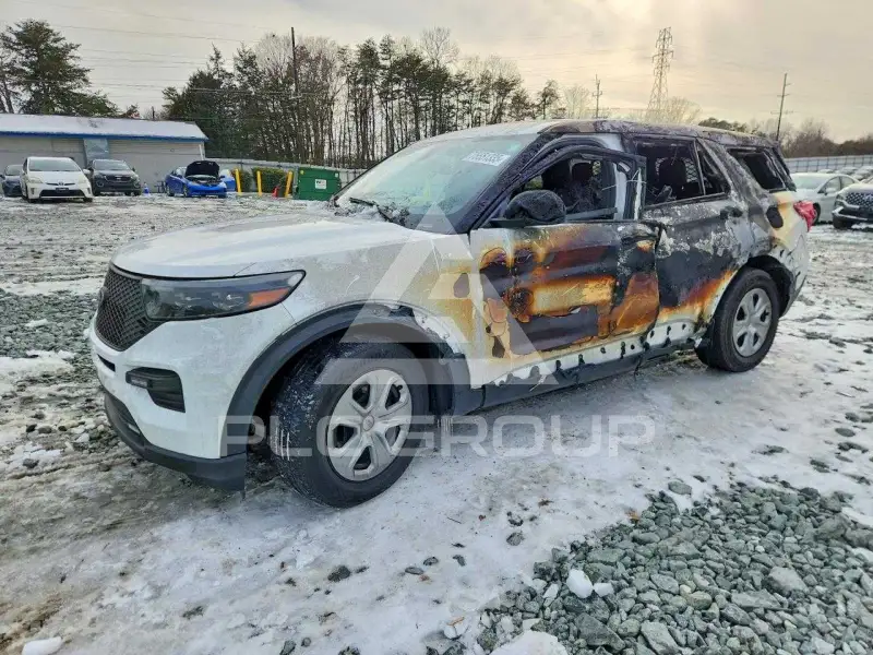 2021 Ford EXPLORER photo