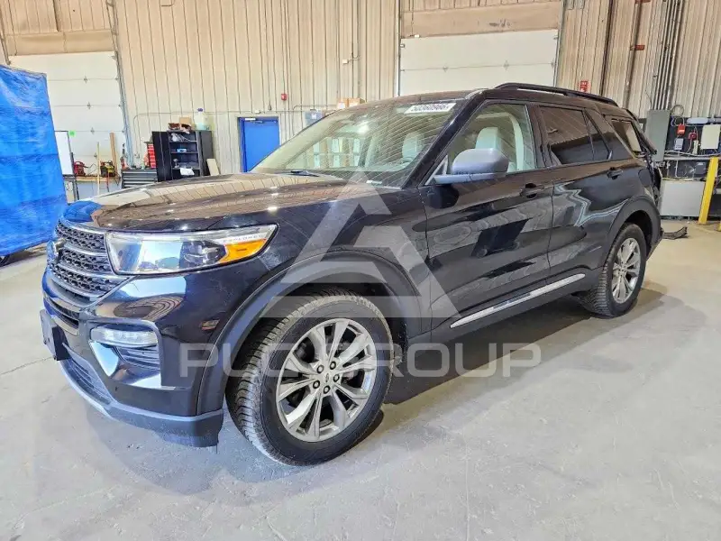 2021 Ford EXPLORER photo