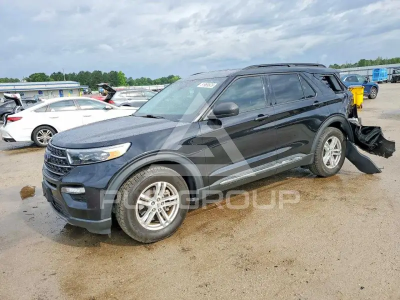 2021 Ford EXPLORER photo